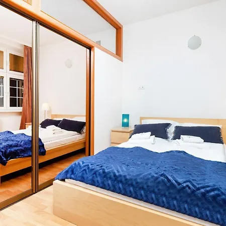 Zlotnikow Old Town By Renters شقة *
