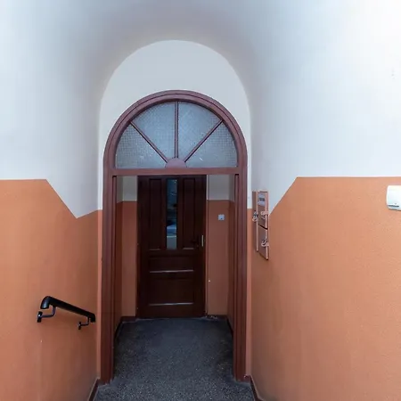 Zlotnikow Old Town By Renters * غدانسك